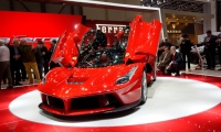 Jubiläum: 10 Jahre Ferrari mieten bei ferrarifun